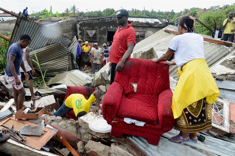 Mueren 17 personas en la capital de Mozambique sepultadas por alud de basura