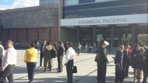 Confirman como falsa la alarma de bomba en el Parlamento de Ecuador