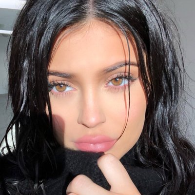 Kylie Jenner presume su cuerpazo tras dar a luz  (video)