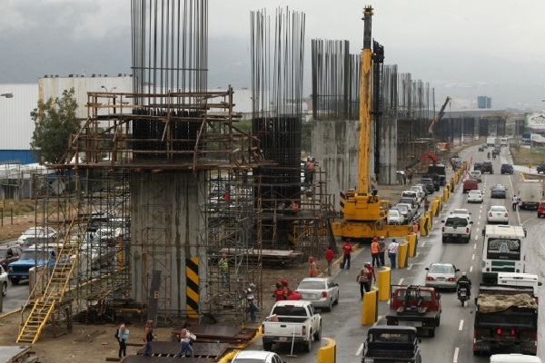 Maduro aprobó recursos para “reactivar” obras del inconcluso metro Guarenas-Guatire