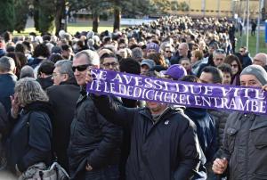 El fútbol italiano despide al capitán de la Fiorentina Davide Astori