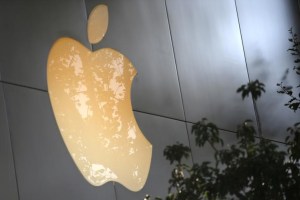 Jefe de Apple pide una ley que permita a usuarios borrar información online
