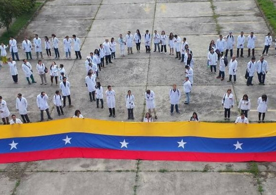 La congregación se realizará en la plaza Las Tres Gracias de Caracas para exigir soluciones a la crisis de los laboratorios médicos / Leonardo León