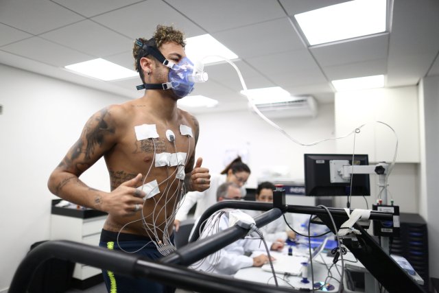Brazil's soccer player Neymar attends physical tests session at the Brazilian Soccer Confederation training center in Teresopolis, Brazil May 22, 2018. Picture taken May 22, 2018. Lucas Figueiredo/Brazilian Soccer Confederation (CBF)/Handout via REUTERS ATTENTION EDITORS - THIS IMAGE WAS PROVIDED BY A THIRD PARTY. NO SALES. NO ARCHIVES