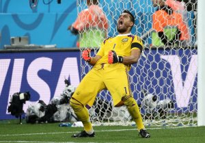 Alarma en la selección Argentina: Sergio Romero, portero titular, se pierde el Mundial por lesión