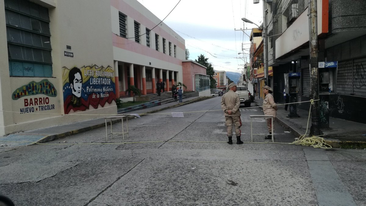 Centros de votación se encuentran desolados en Mérida 7:00 am (Fotos y video)