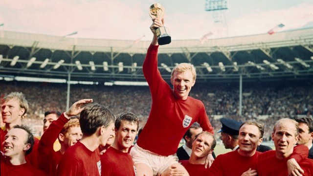 La final, disputada en el 'templo' de Wembley, no estuvo exenta de polémica. Inglaterra ganó en la prolongación a Alemania (4-2) con un gol 'fantasma' de Geoff Hurst | Foto: FIFA.com