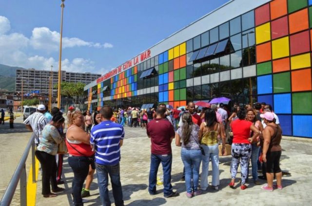 Foto: Mercado Comunitario de Catia la Mar en el estado Vargas / america-retail.com