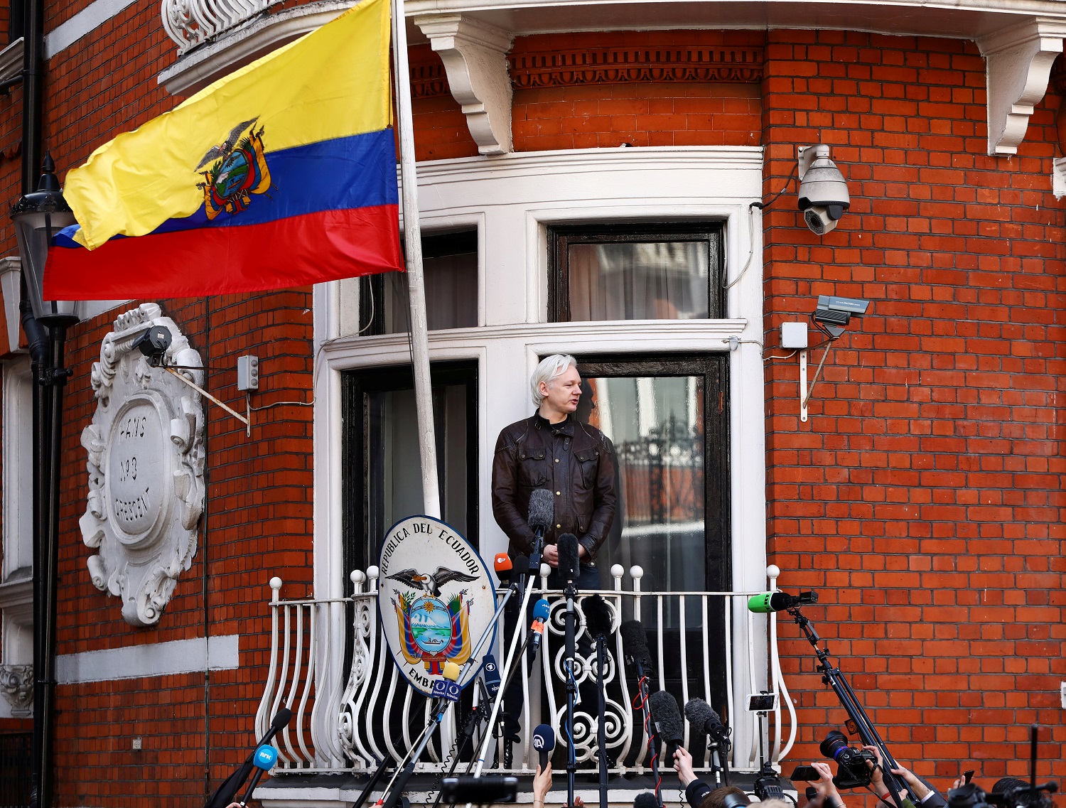Ecuador intentó darle un puesto diplomático a Assange en Rusia