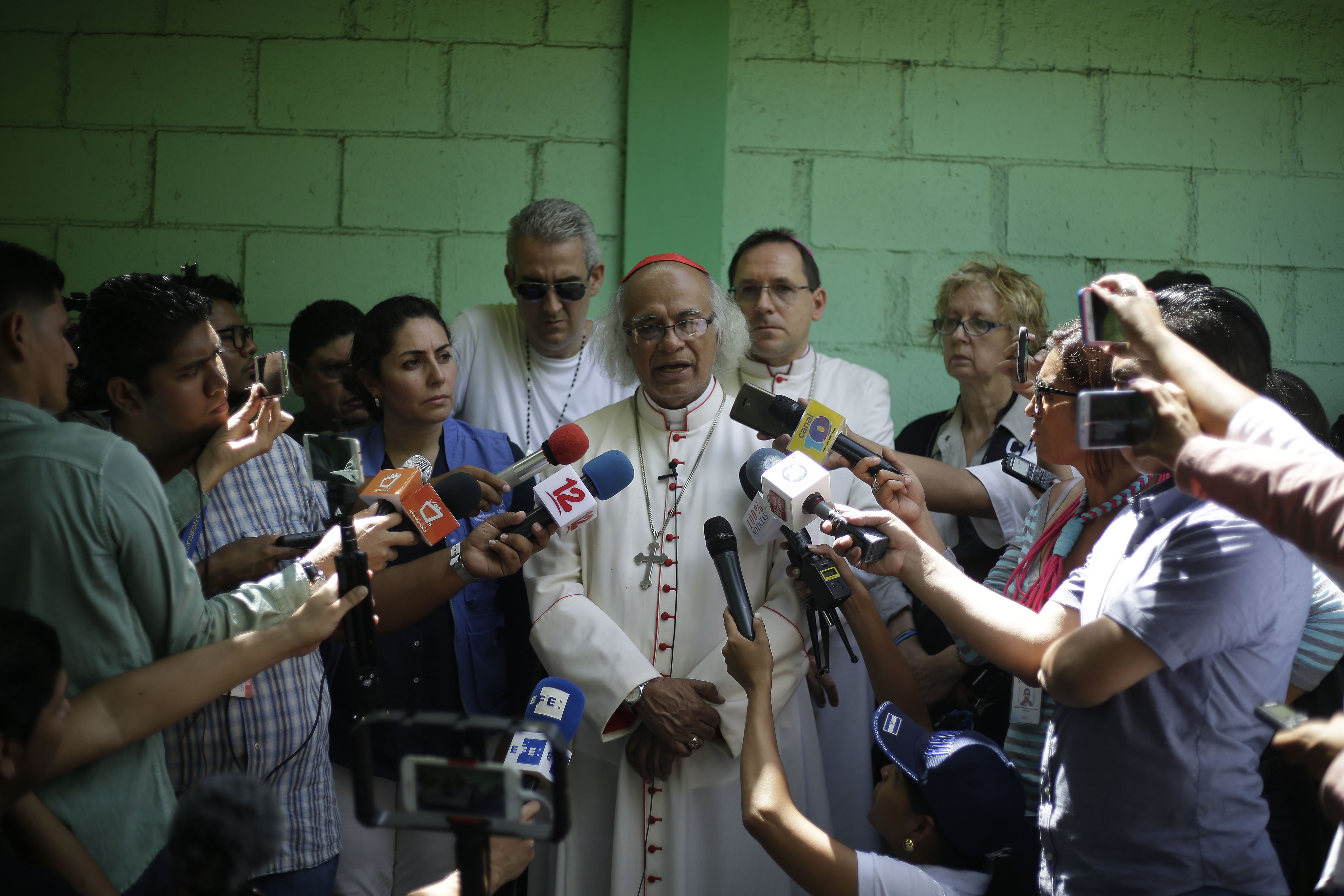 Iglesia de Nicaragua apuesta al diálogo pese a ataque a estudiantes
