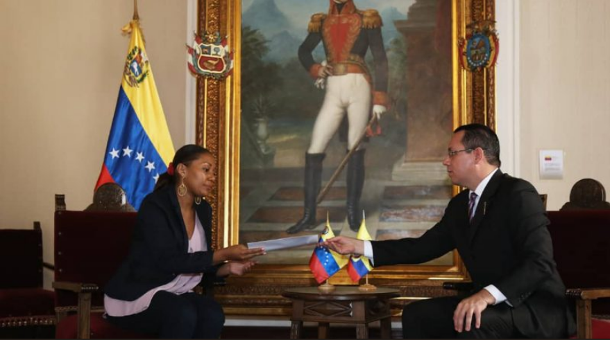 ¡Ay le dolió! Gobierno bolivariano envía nota de protesta por supuestas “posiciones injerencistas” de Ecuador