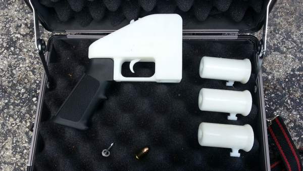 Juez de EEUU bloquea autorización para imprimir armas en 3D