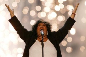 Las 10 canciones de Aretha Franklin que debes tener (videos)