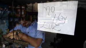 Habitantes de Guarenas reportan que tienen más de 10 horas sin energía eléctrica  #7Nov