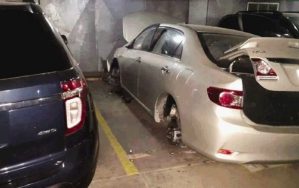 Vecinos denuncian robo masivo en estacionamiento de urbanización La Isabelica #9Ago