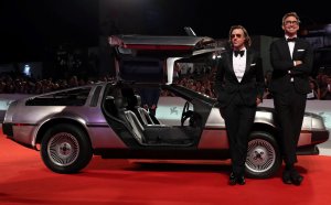 Venecia “vuelve al futuro” con la presentación de una película sobre el emblemático DeLorean