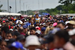 Gobierno hondureño se negó a entregar a niño deportado durante caravana a su familia
