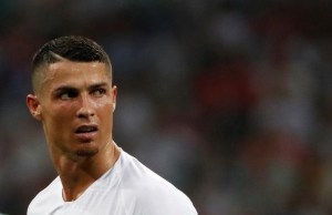Café en Reino Unido vende “galletas de Ronaldo” con dos figuras teniendo sexo (Foto)