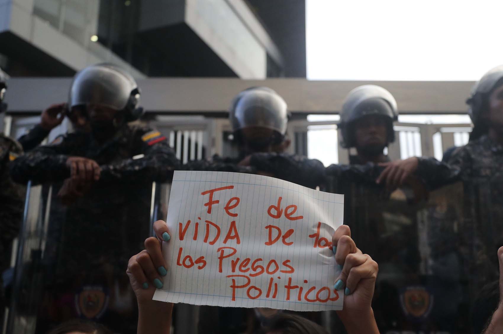 Foro Penal alertó que 72 personas fueron detenidas por razones políticas en Venezuela durante marzo