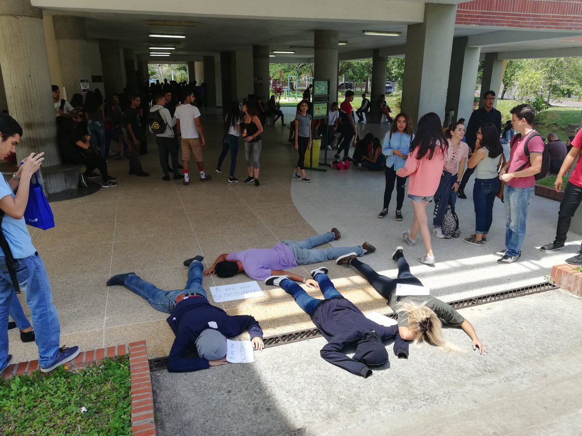 Estudiantes de la Ucab-Guayana rechazaron la muerte de Fernando Albán (fotos)
