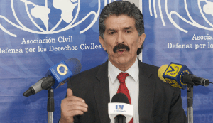 Rafael Narváez: Le dan leña al pueblo, pero la Fanb disfruta de gas directo