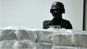 Decomisan 30 paquetes de cocaína en República Dominicana en vuelo venezolano