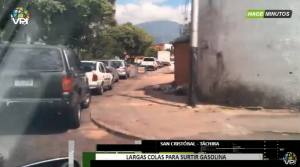 Continúan las colas para surtir gasolina en Táchira #12Oct (video)