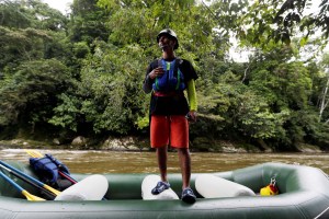 Exguerrilleros de las Farc lanzan proyecto turístico de rafting en la selva de Colombia (Fotos)