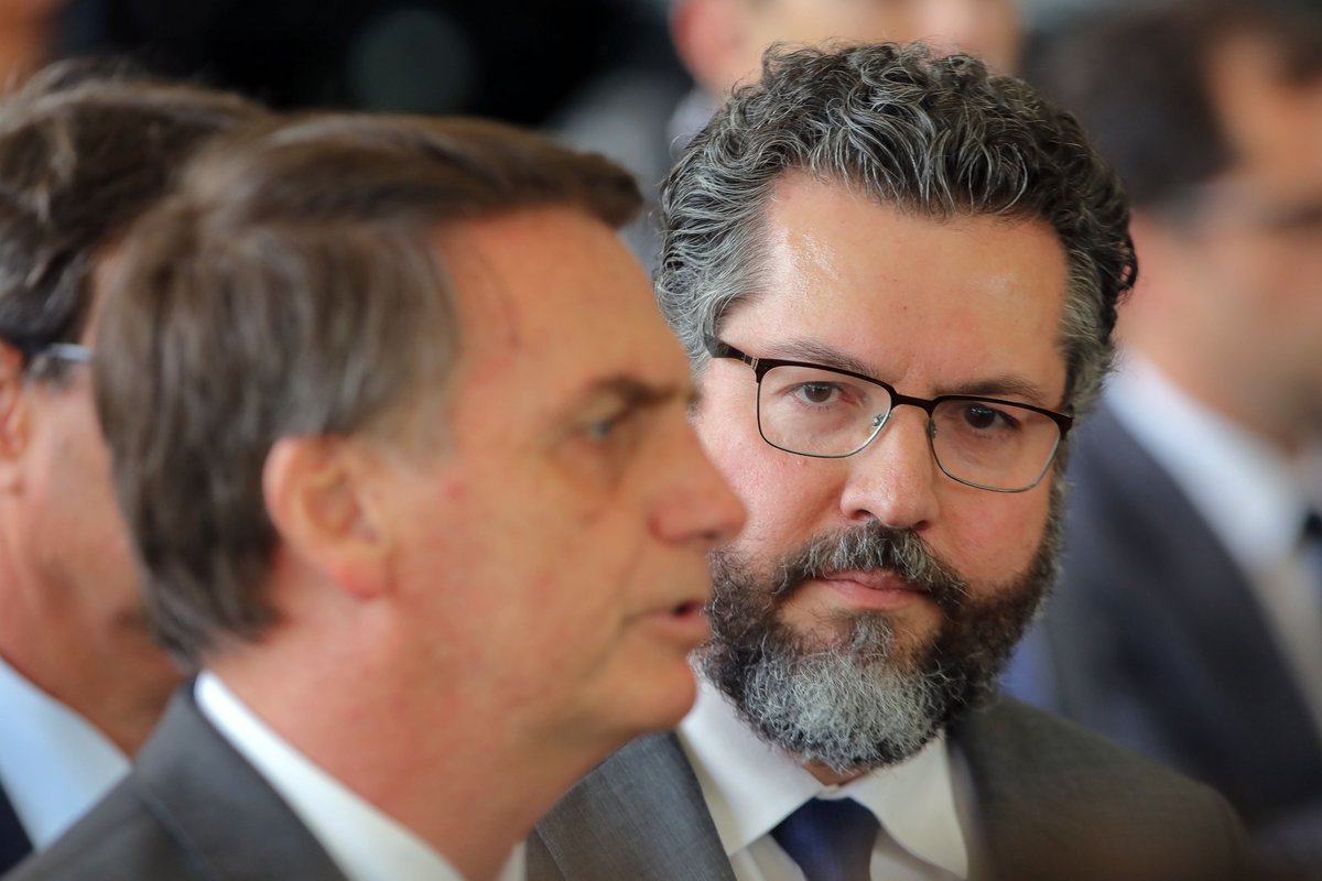 Bolsonaro nombró al diplomático Ernesto Araújo como ministro de Relaciones Exteriores
