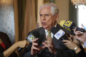 Omar Barboza negó supuesta “operación política” para forzar renuncia de Edmundo González Urrutia