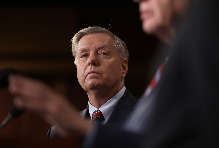 Senador Graham se pregunta dónde se encuentran los portaaviones americanos por crisis en Venezuela