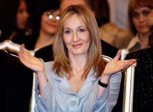 La demanda que inició J.K. Rowling contra una de sus ex empleadas por supuesto robo