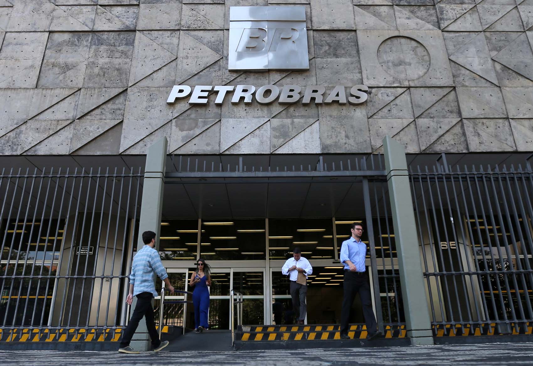 Petrobras invertirá unos 300 millones de dólares para mejorar refinerías