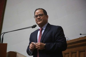 Carlos Valero: Convocamos a los venezolanos, independiente de su posición política, a construir la transición