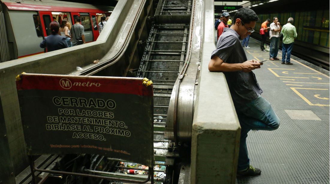 Alfonzo Bolívar: Venezolanos arriesgan la vida cada vez que usan el servicio del Metro de Caracas