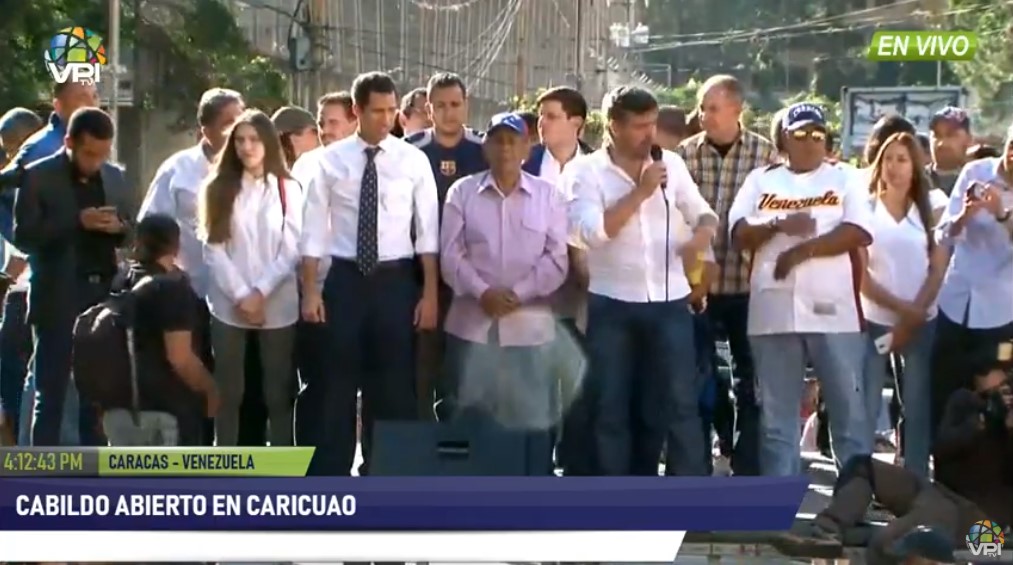 Al Grito de ¡sí se puede! recibieron a Juan Guaidó en cabildo abierto en Caricuao este #19Ene (Video)