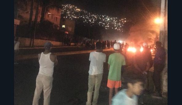 Pueblo en la calle: Protestan contra Maduro en Catia este #22Ene (Videos)