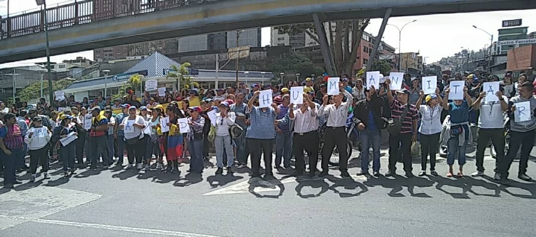 #TúTambienTienesRazones: Altos Mirandinos salió a las calles para exigir ingreso de la ayuda humanitaria
