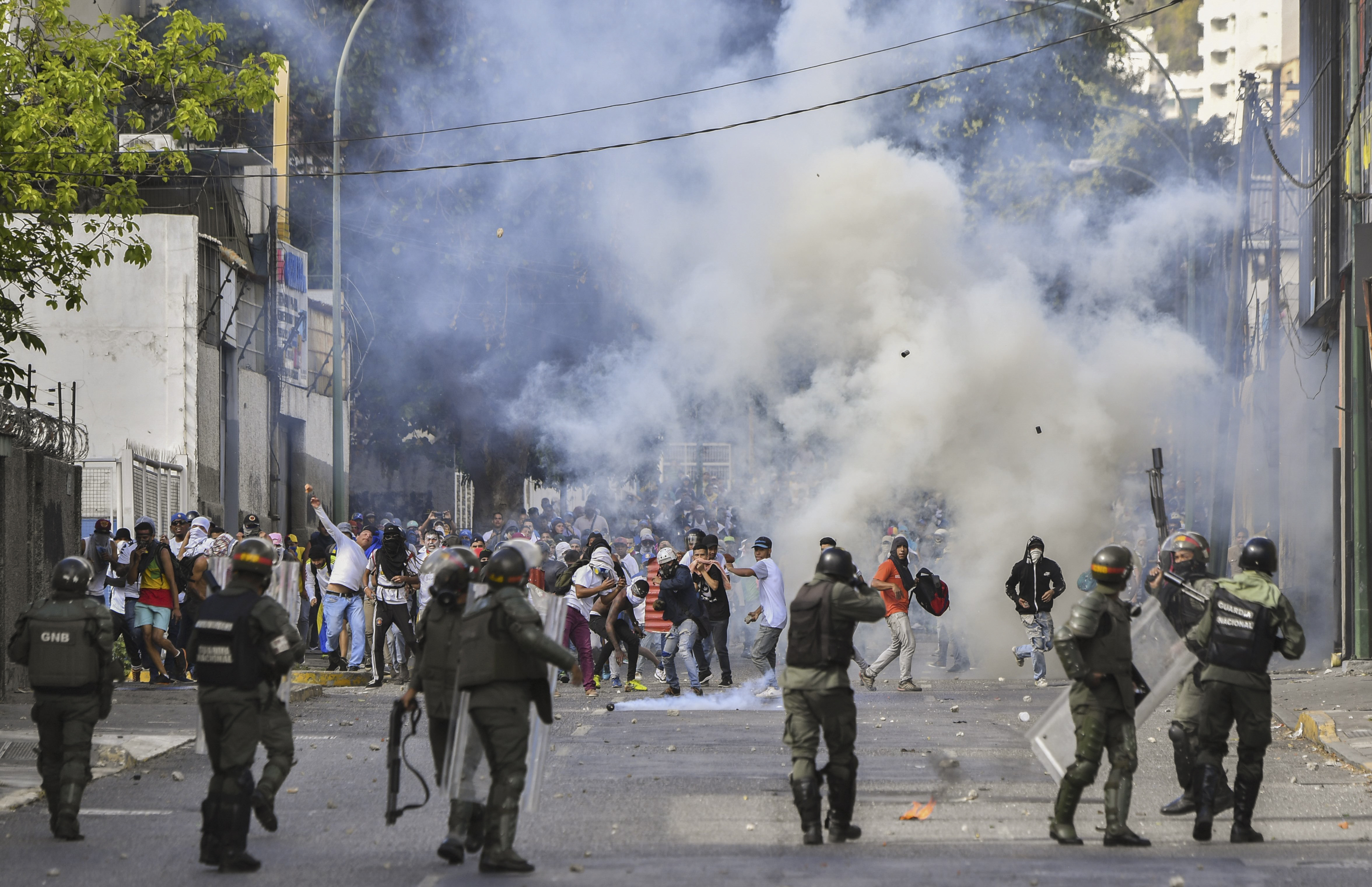 Provea contabiliza al menos 35 muertos durante protestas en Venezuela