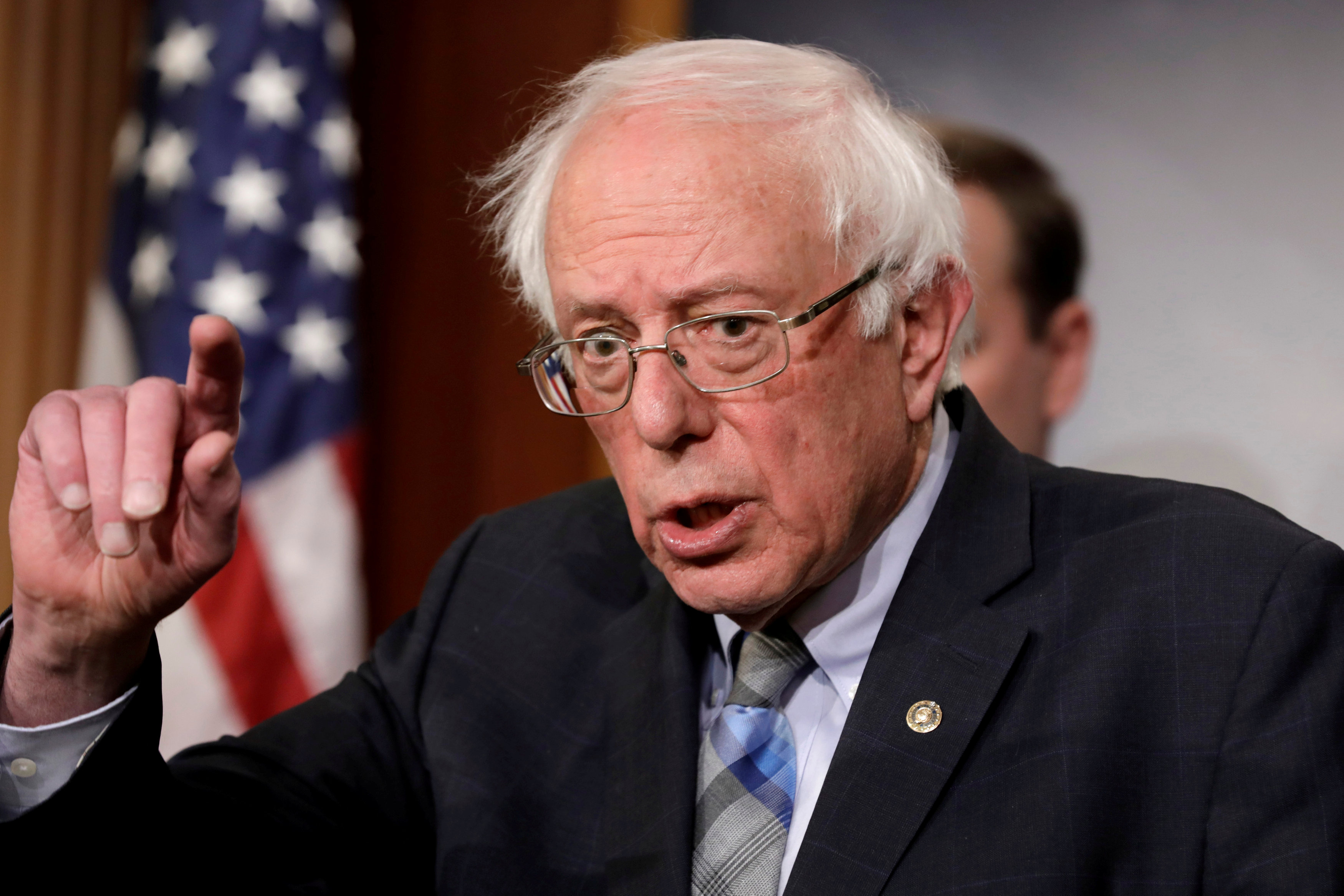 Bernie Sanders: Comparar mi socialismo con el del dictador venezolano es “extremadamente injusto”