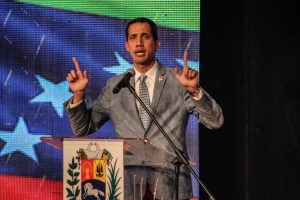 Resumido: Un mes de turbulencia en Venezuela junto a Guaidó