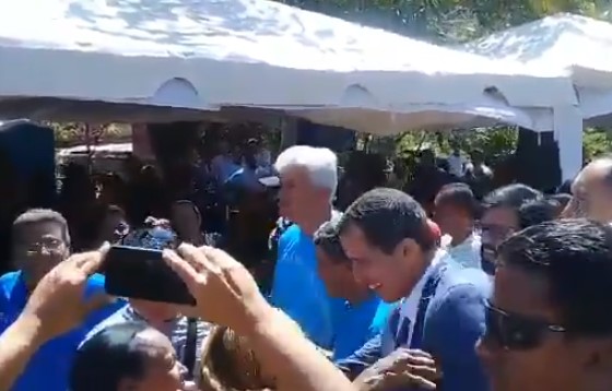 Presidente encargado Guaidó se reencuentra con su gente del estado Vargas (Video)