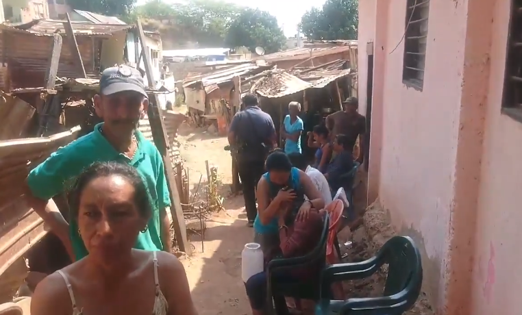 Maracaibo: Murió de tuberculosis en su casa y dos días después lo entierran en el patio (Video)