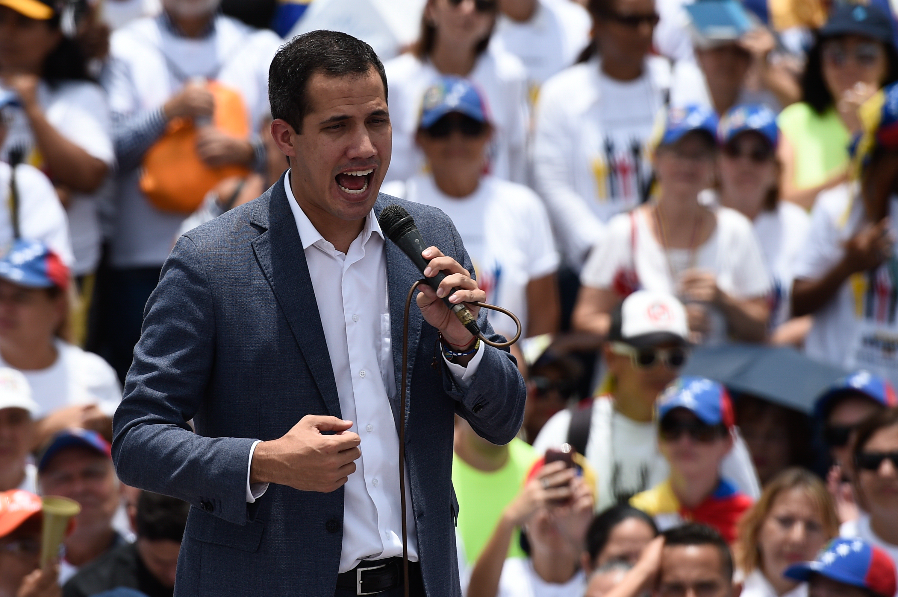 Guaidó deseó que el nuevo gobierno español aborde la crisis en Venezuela