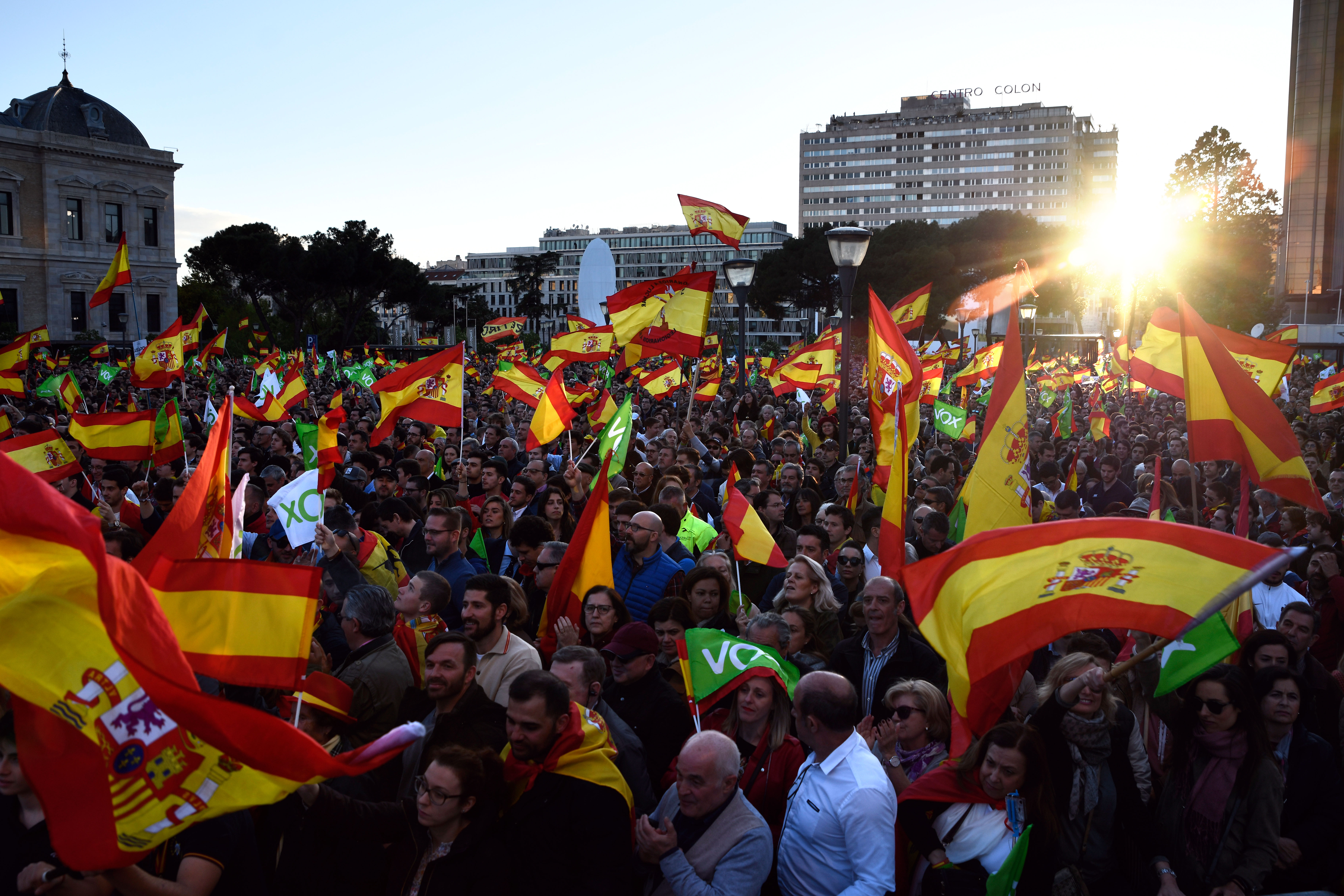 Elecciones en España: del riesgo de bloqueo político al salto de la extrema derecha