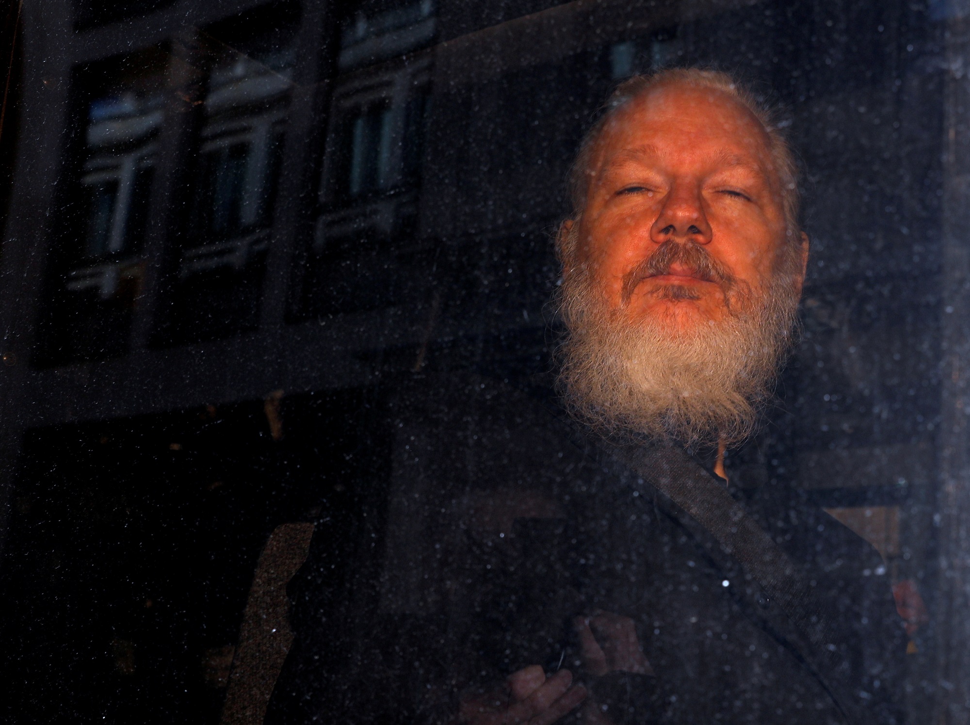 Assange rechaza su extradición a EEUU por un caso “políticamente motivado”