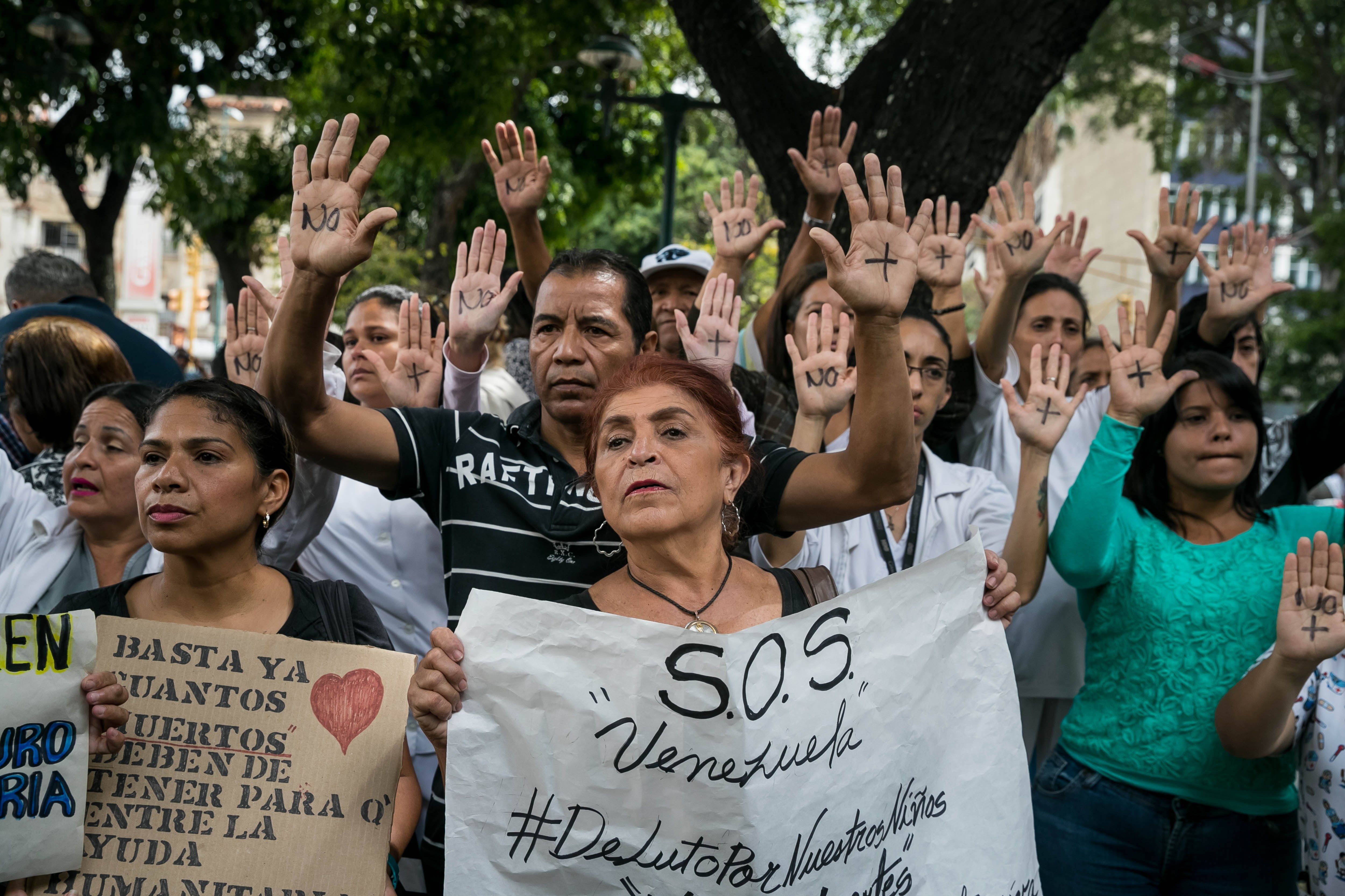 A las fallas del servicio de salud los pacientes renales en Venezuela suman desempleo e hiperinflación