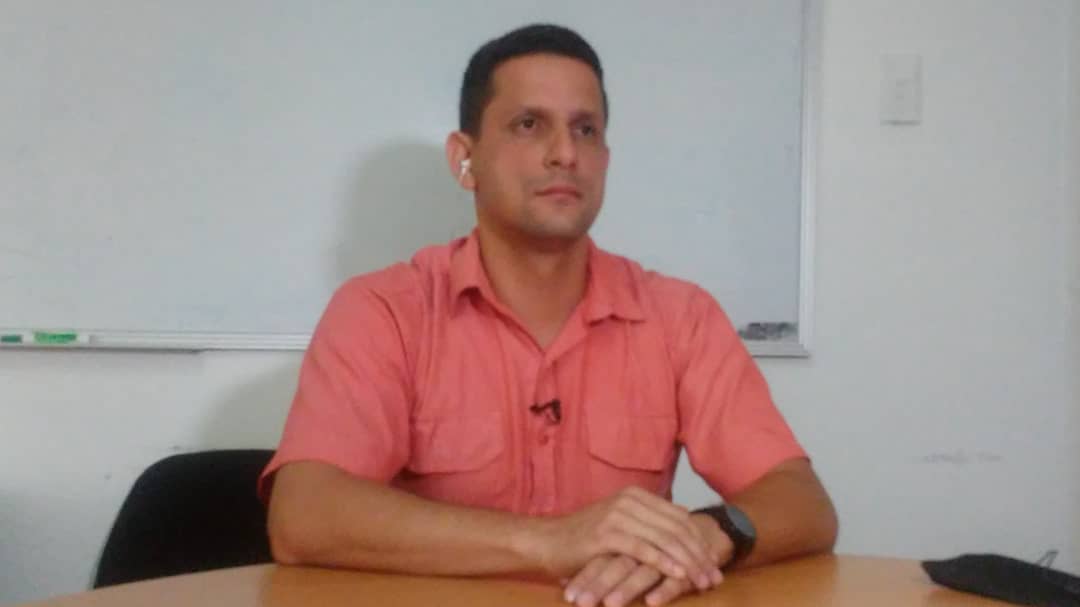 Javier Chirinos: Hacer ensayo y error con la vida de los venezolanos también es criminal