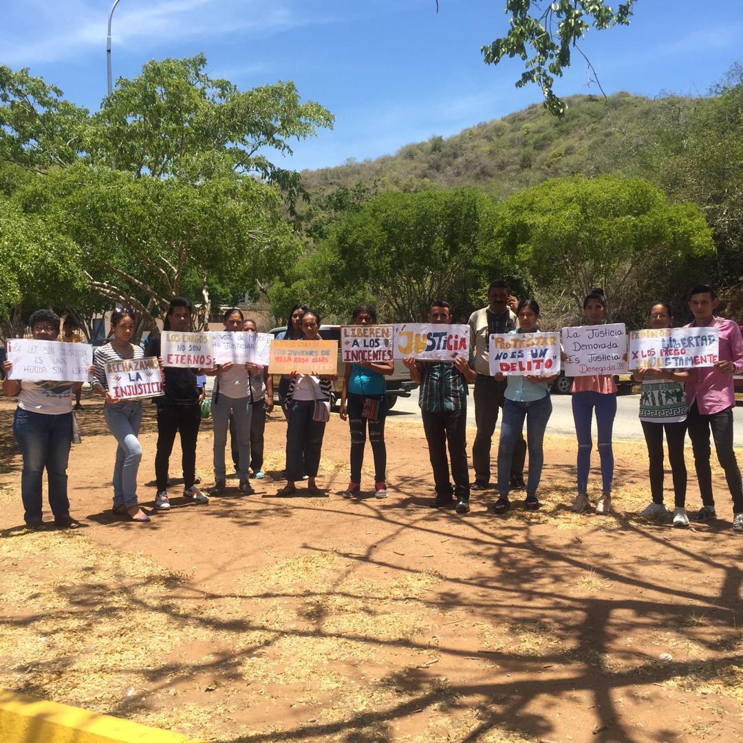 Familiares de nueve detenidos en Nueva Esparta exigen al Ministerio Público su liberación