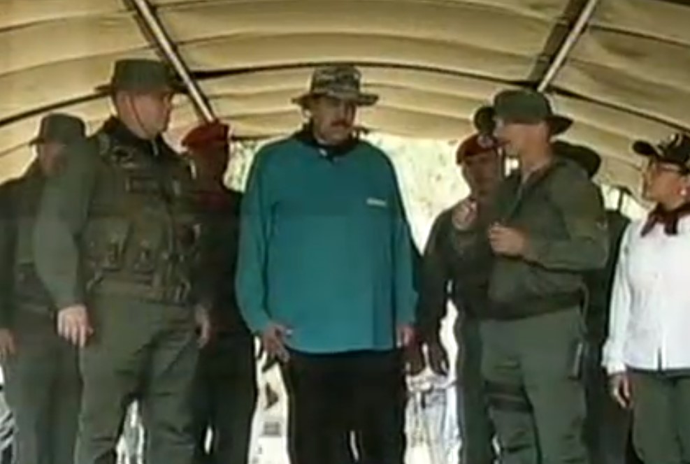 Maduro madruga y aparece otra vez rodeado de militares en el estado Cojedes #4May